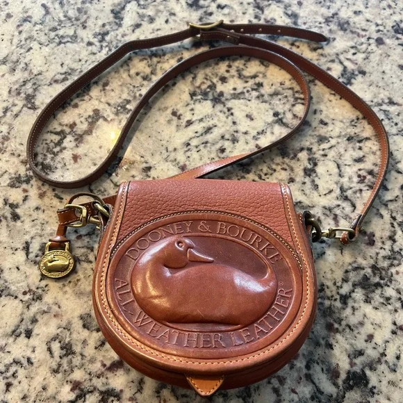 Dooney & Bourke Duck Bag- Vintage - Picture 4 of 15